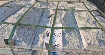 昆明芝麻白蘑菇石，自然面