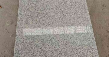 昆明芝麻白光面毛板