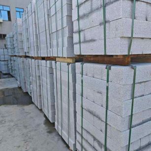 昆明芝麻白路牙石，路侧石