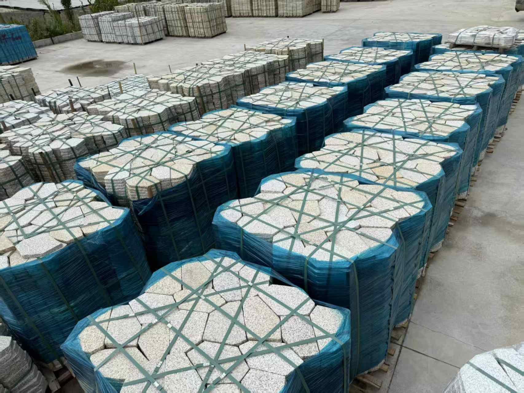 昆明黄金麻冰裂纹 碎拼