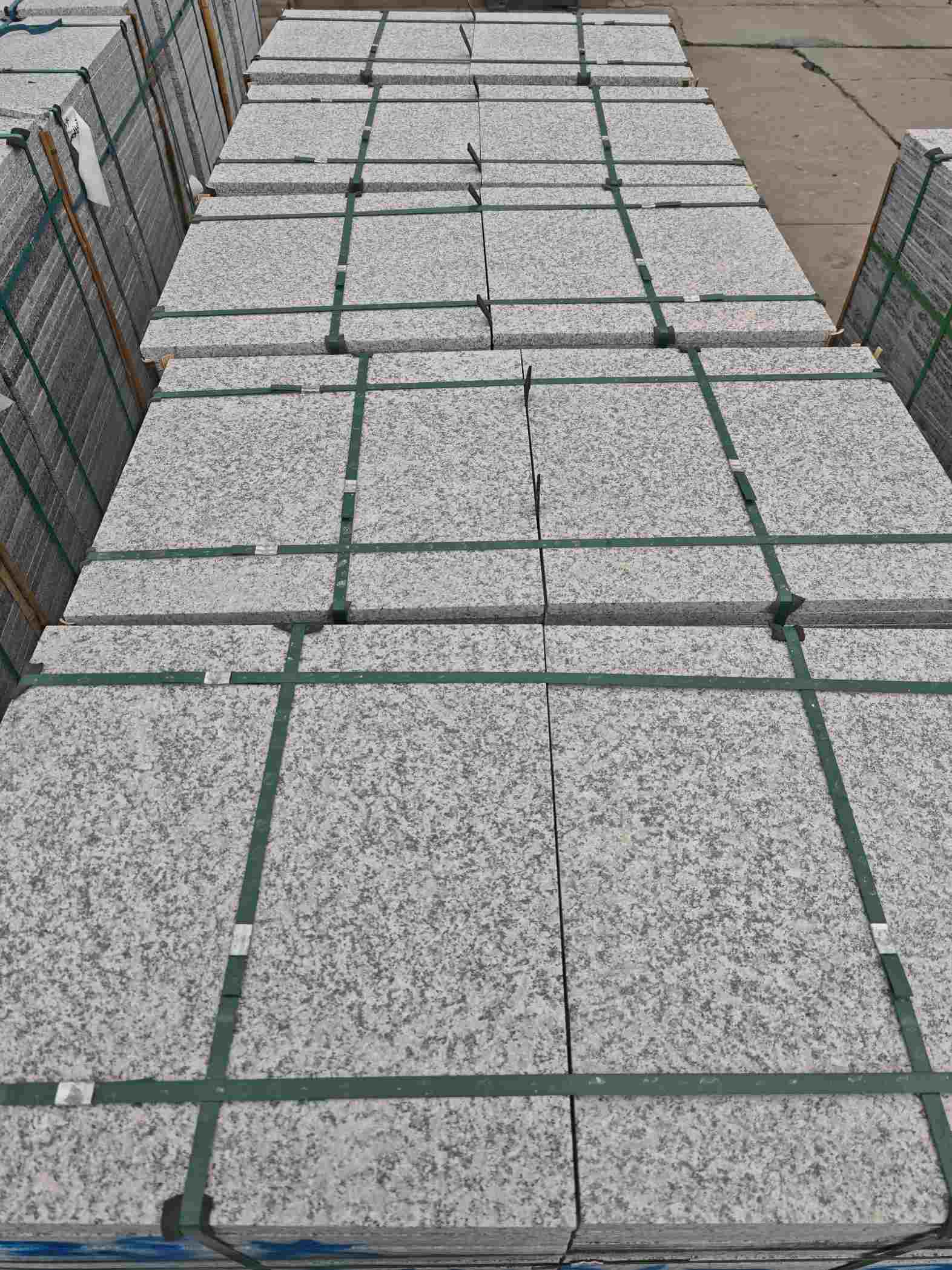 昆明芝麻白大花地铺