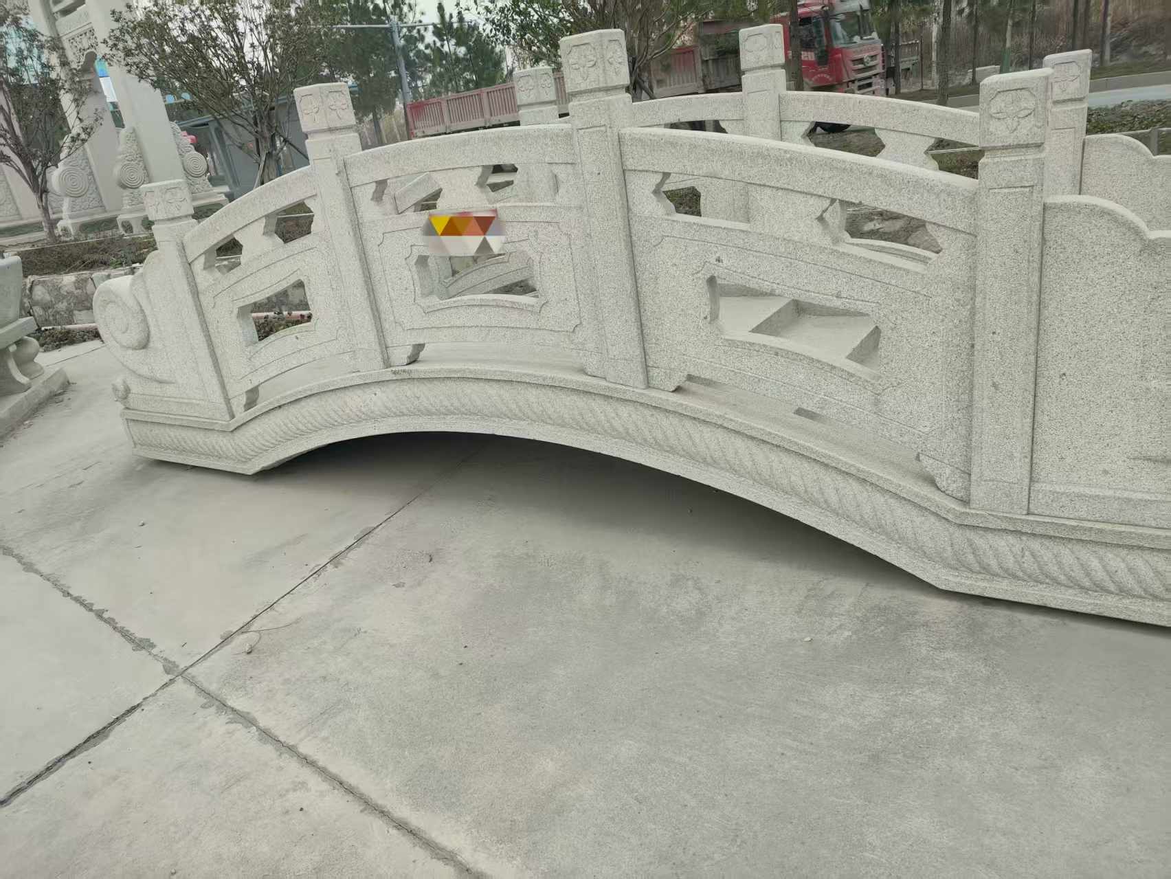 昆明芝麻白拱桥，石桥