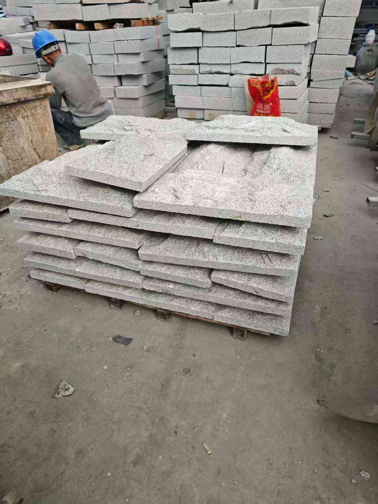 昆明芝麻白蘑菇石，自然面