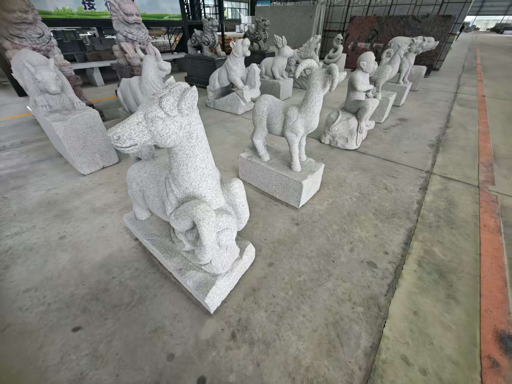 昆明芝麻白雕刻 十二生肖 异形雕刻